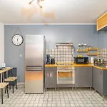 Chic & Quiet Flat In The Heart Of Old Town 아파트
